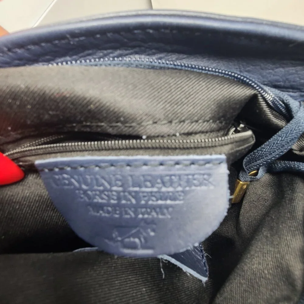 Vintage Vera Pelle Italian Leather Crossbody Handbag Navy Blue‎ Messenger